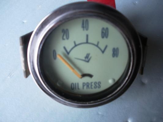 hatteras oil pressure gauge