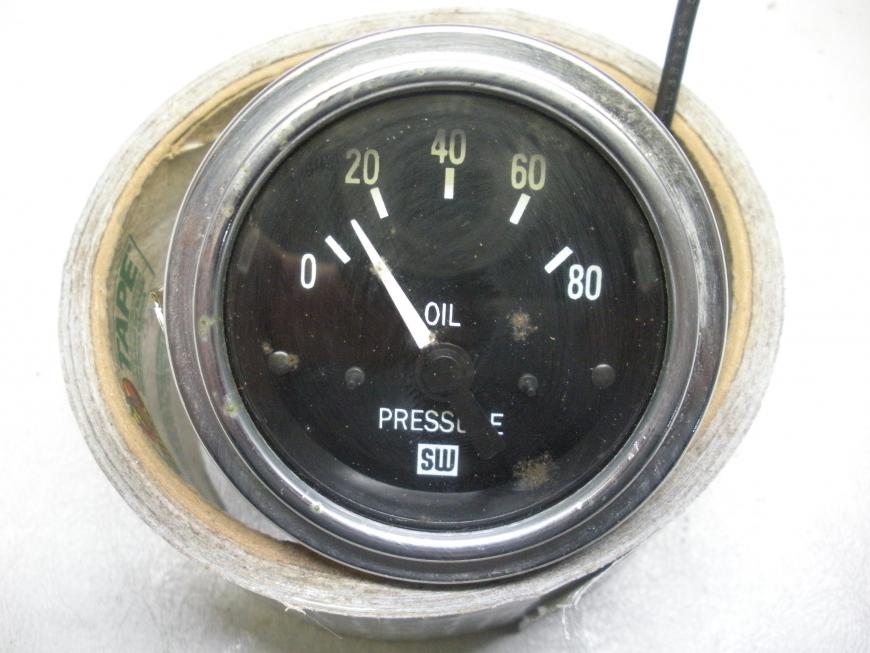Stewart Warner 12 Volt Electric Oil Pressure Gauge 82113 (460AR)