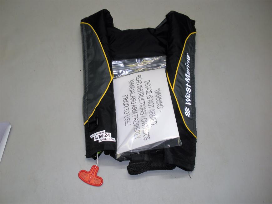 West Marine Automatic/ Manual Inflatable PFD. A/M-24 Convertible Model 17991399